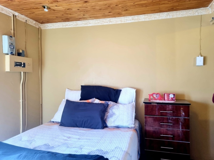 3 Bedroom Property for Sale in Roodepan Northern Cape